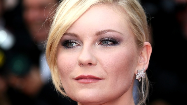 Kirsten Dunst blonde bangs