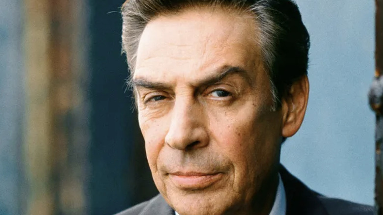Jerry Orbach (l) and Chris Noth on Law & Order