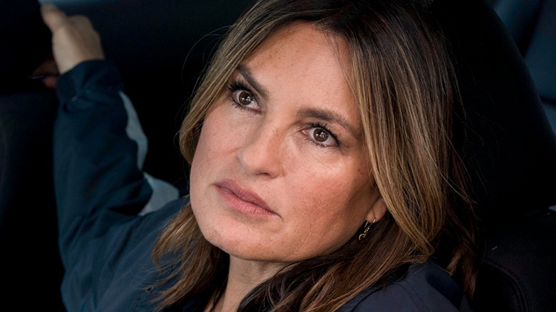 Olivia Benson in a car