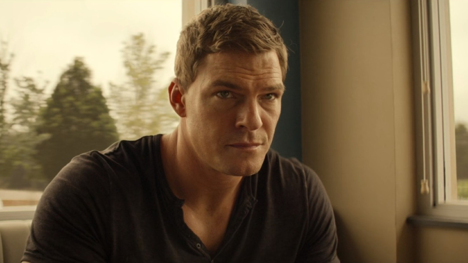 Lee Child Personally Taught Alan Ritchson How To Be Jack Reacher