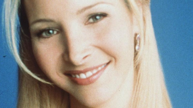 Lisa Kudrow smiling