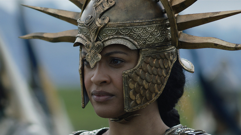 Queen Regent Míriel oversees the battle