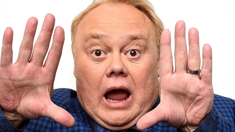 Louie Anderson wide-eyed