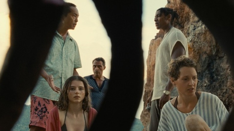 Cappa family and tourists talking