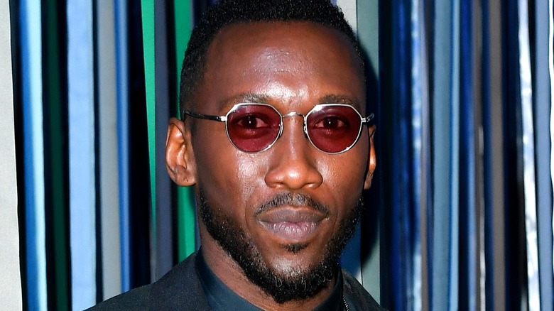 Mahershala Ali posing