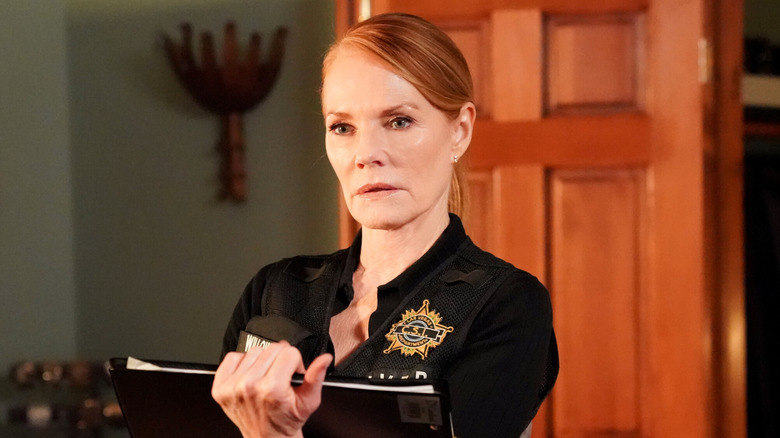 Catherine Willows writing in CSI: Vegas