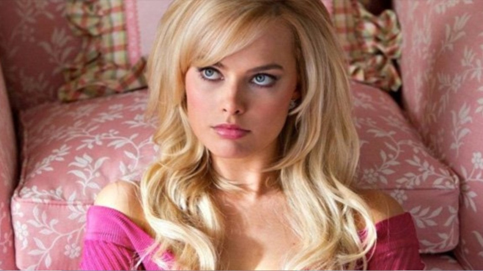 Margot Robbies Barbie Movie What We Know So Far