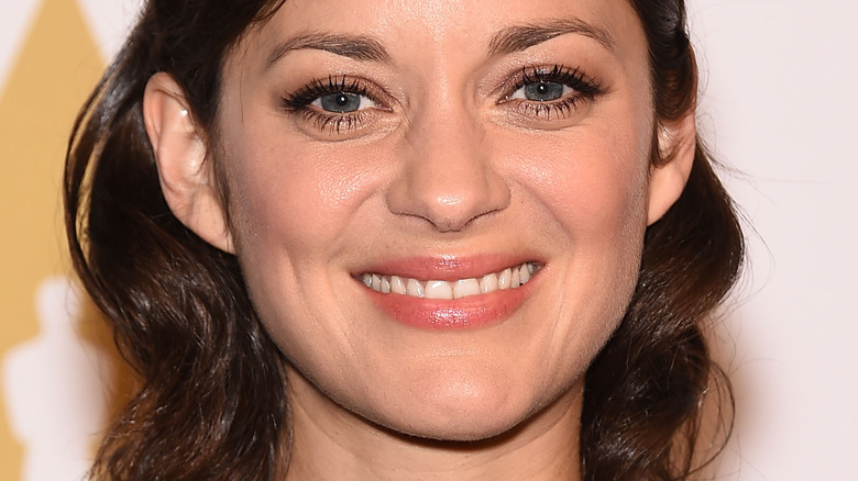 Marion Cotillard Admits The Song In Her Chanel No. 5 Commercial Wasn't Easy  To Sing