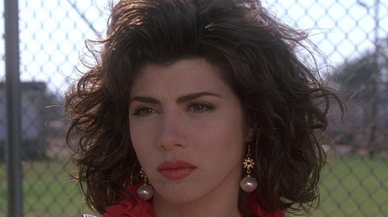 Marisa Tomei posing in My Cousin Vinny