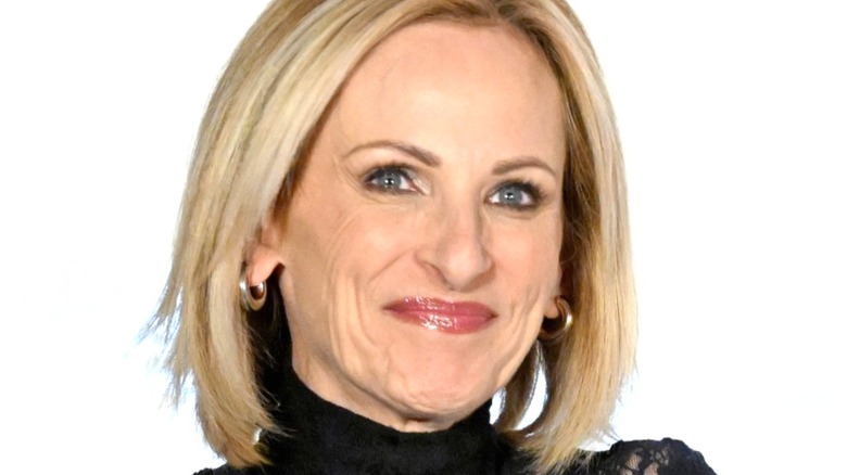 Marlee Matlin smiling