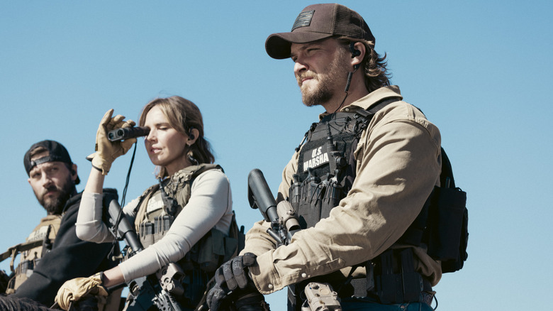 Pete, Belle, and Kayce looking out in 