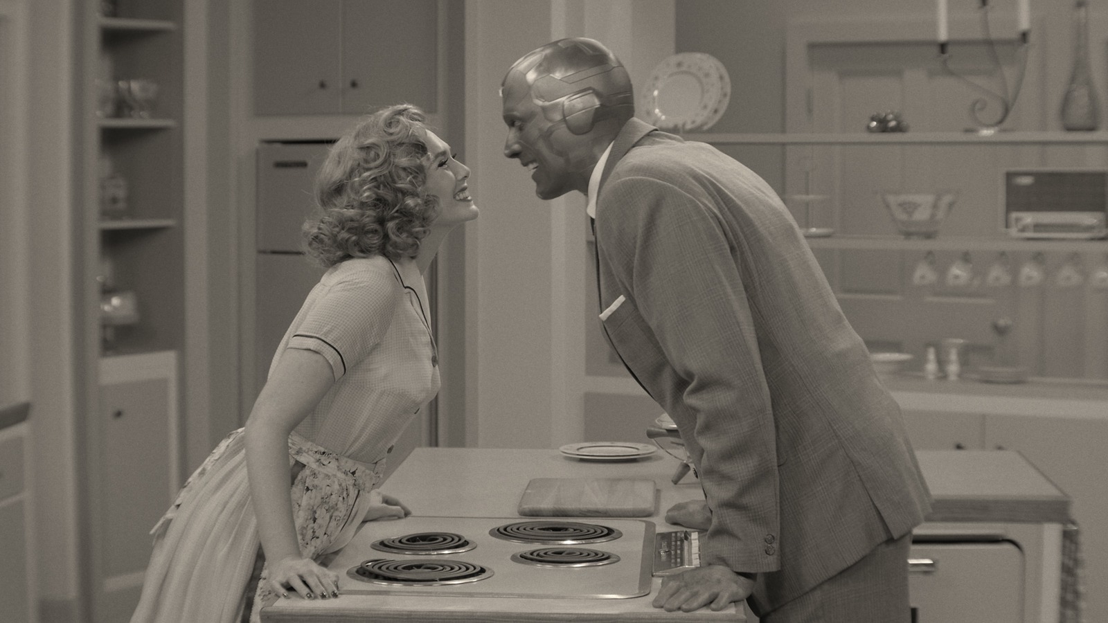 Marvel Fans Need To Pay Attention To The Calendar In WandaVision. Here