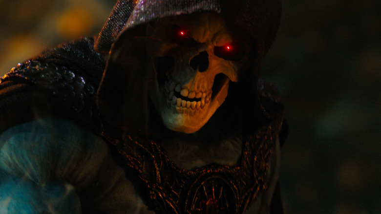Skeletor bearing his teeth in Masters of the Universe