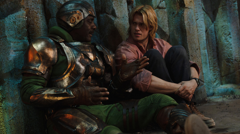 He-Man talking to Man At Arms in Masters of the Universe