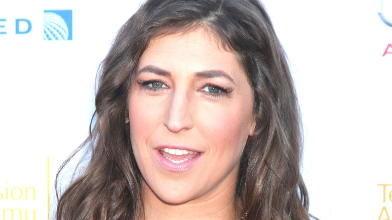 Mayim Bialik posing