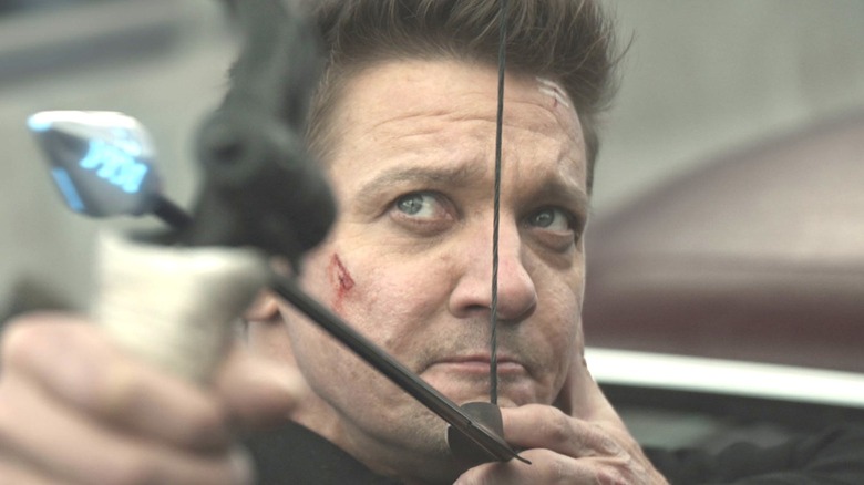 Hawkeye aiming arrow