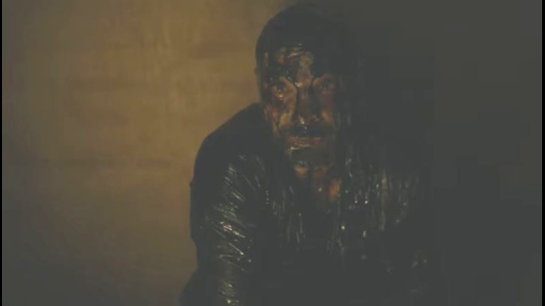 Michael Mando's Nacho during the Episode 3 oil scene