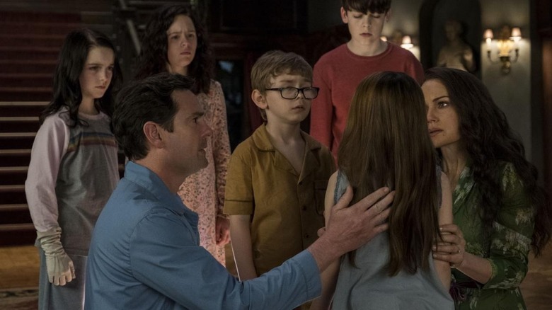 The children being consoled in "The Haunting of Hill House"