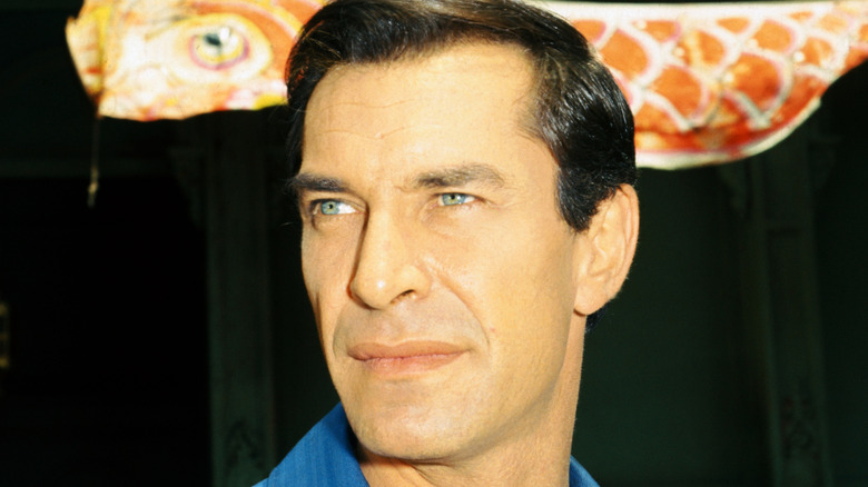 Rollin Hand turns his head