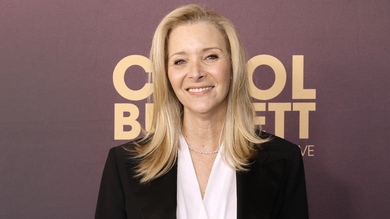 Lisa Kudrow smiles