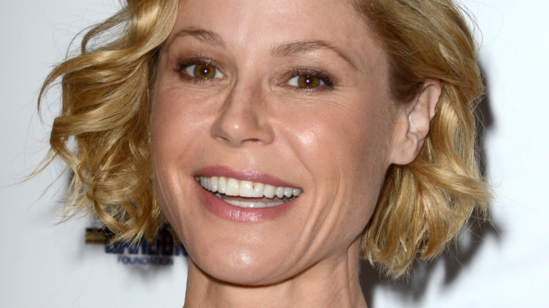 Julie Bowen close-up smile