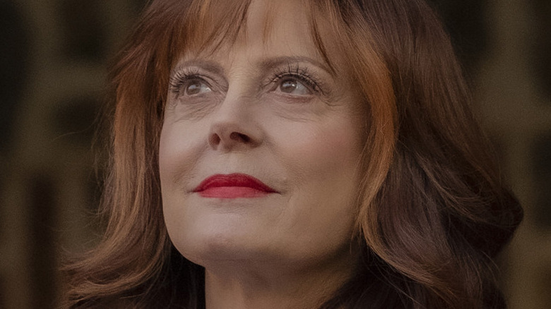 Susan Sarandon looking up