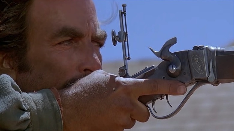 Quigley aiming gun