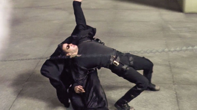 Neo dodging bullets