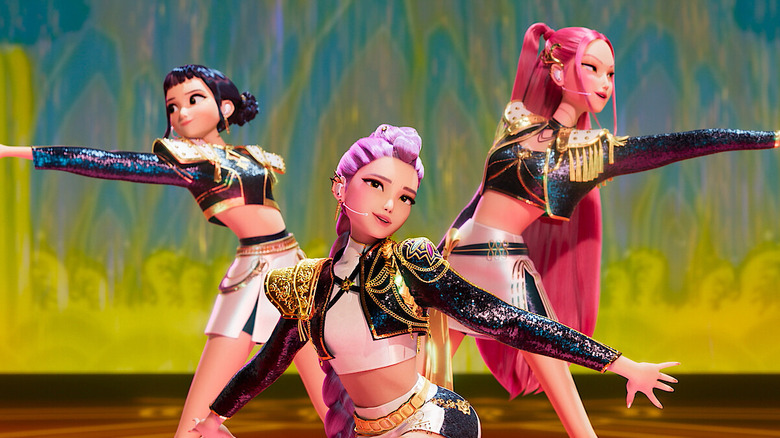 Huntr/x performing in "KPop Demon Hunters"