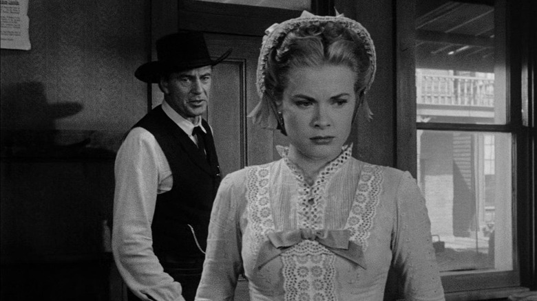Marshal Will Kane talking to his bride Amy Kane in High Noon