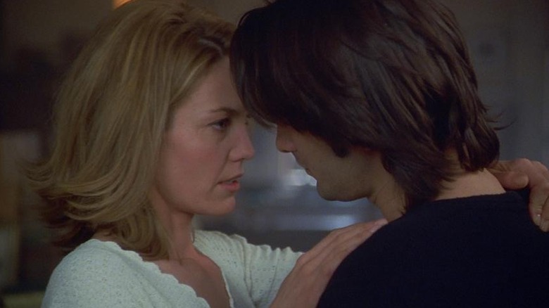 Connie embraces Paul in Unfaithful