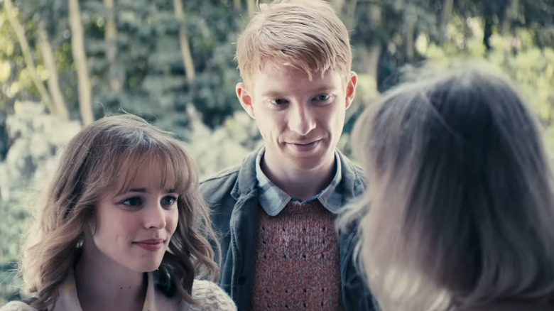 Domhnall Gleeson with Rachel McAdams.