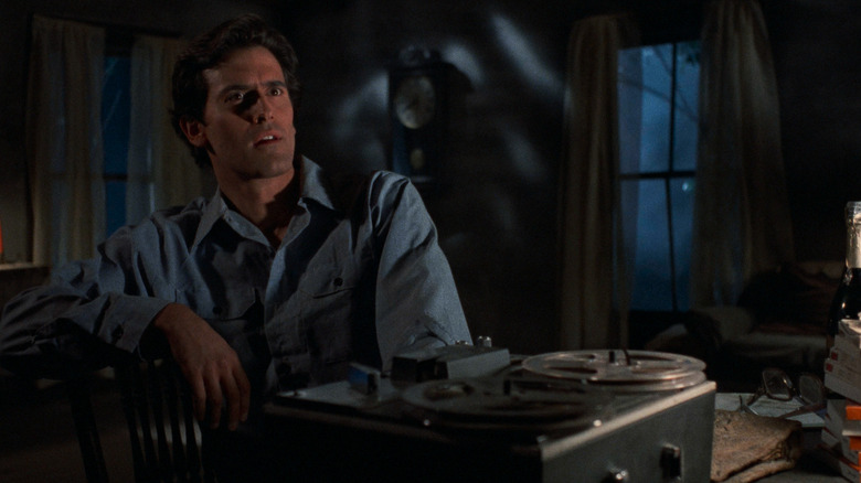 Bruce Campbell in Evil Dead II