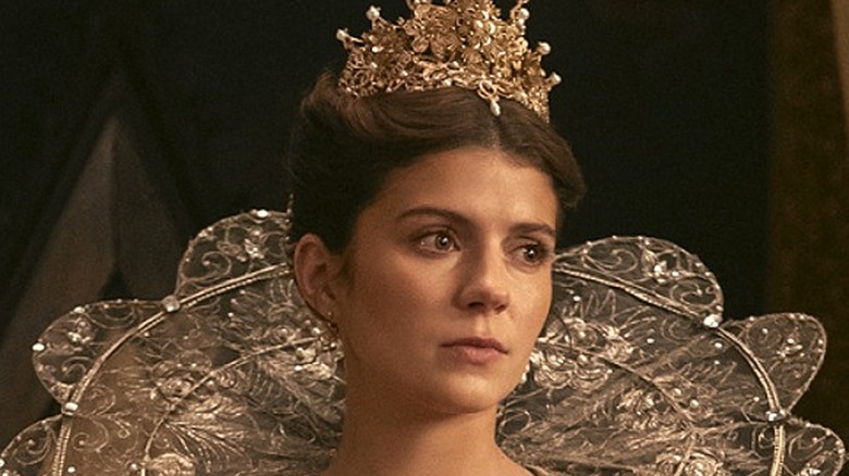 Lady Jane Grey wearing fancy dress with ruff (2024)