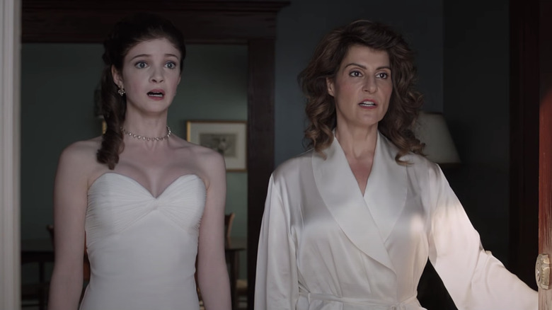 Toula and Paris opening door