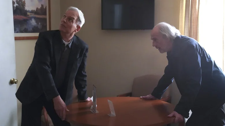 ncis: why does mark harmon's gibbs have a purple heart & why is it important?