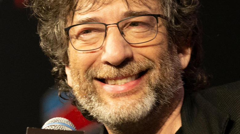 Neil Gaiman, smiling at haters