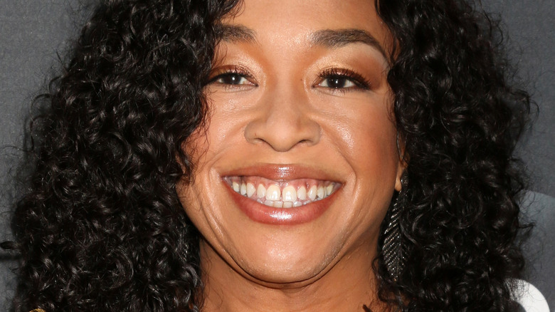 Shonda Rhimes attending premiere 