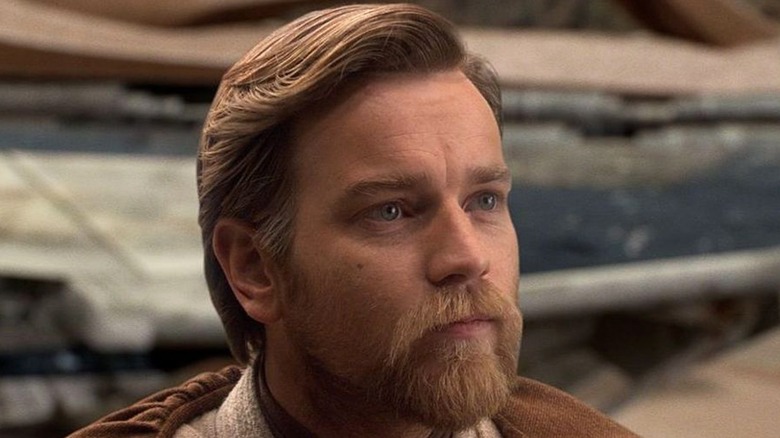 Obi-Wan Kenobi looks off camera in Star Wars: Episode III - Revenge of the Sith