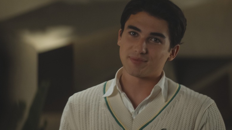 Hunter Davenport wearing a white sweater on Off Campus