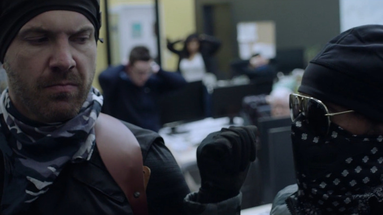 Rose and friends bicker mid-heist