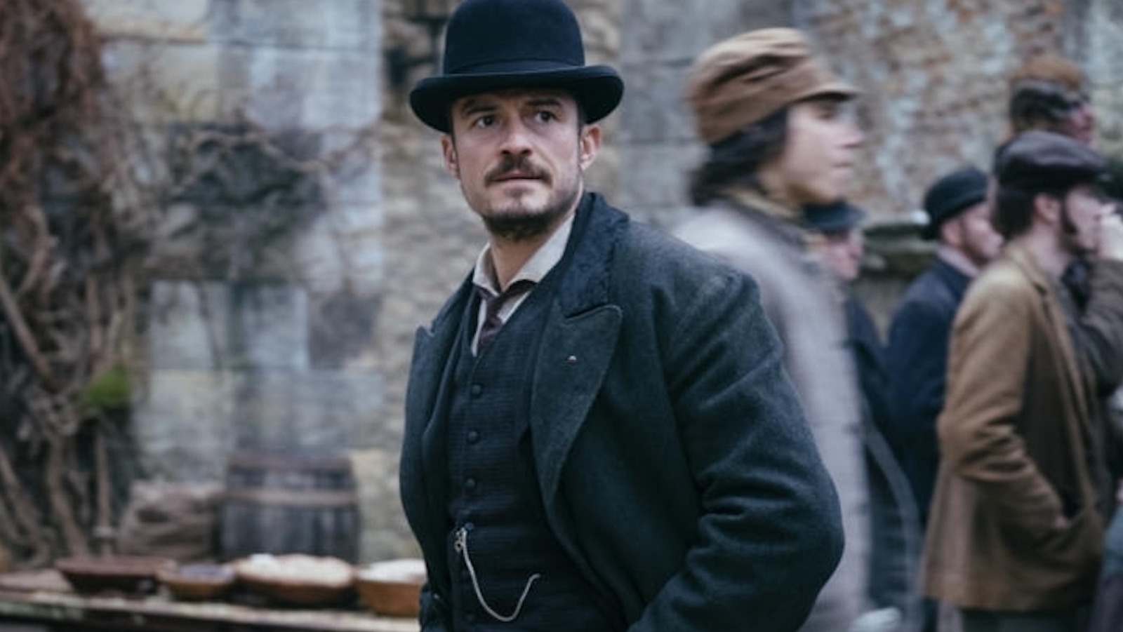 Orlando Bloom Loves That Carnival Row Season 2’s Finale Lacks A Hollywood Ending – Looper