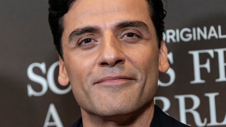 Oscar Isaac smiling