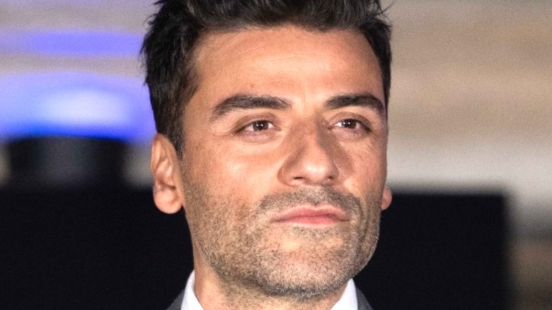 Oscar Isaac posing for a photo