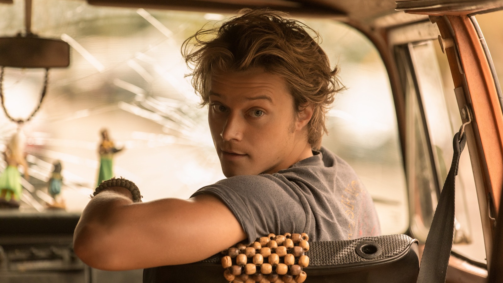 Outer Banks: JJ Deserves Better Treatment From The Pogues In Season 4