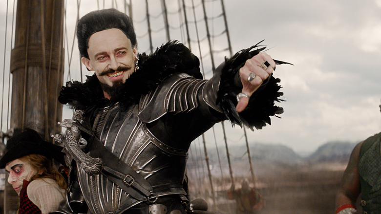 Blackbeard giving his crew a thumbs down in "Pan" (2015)