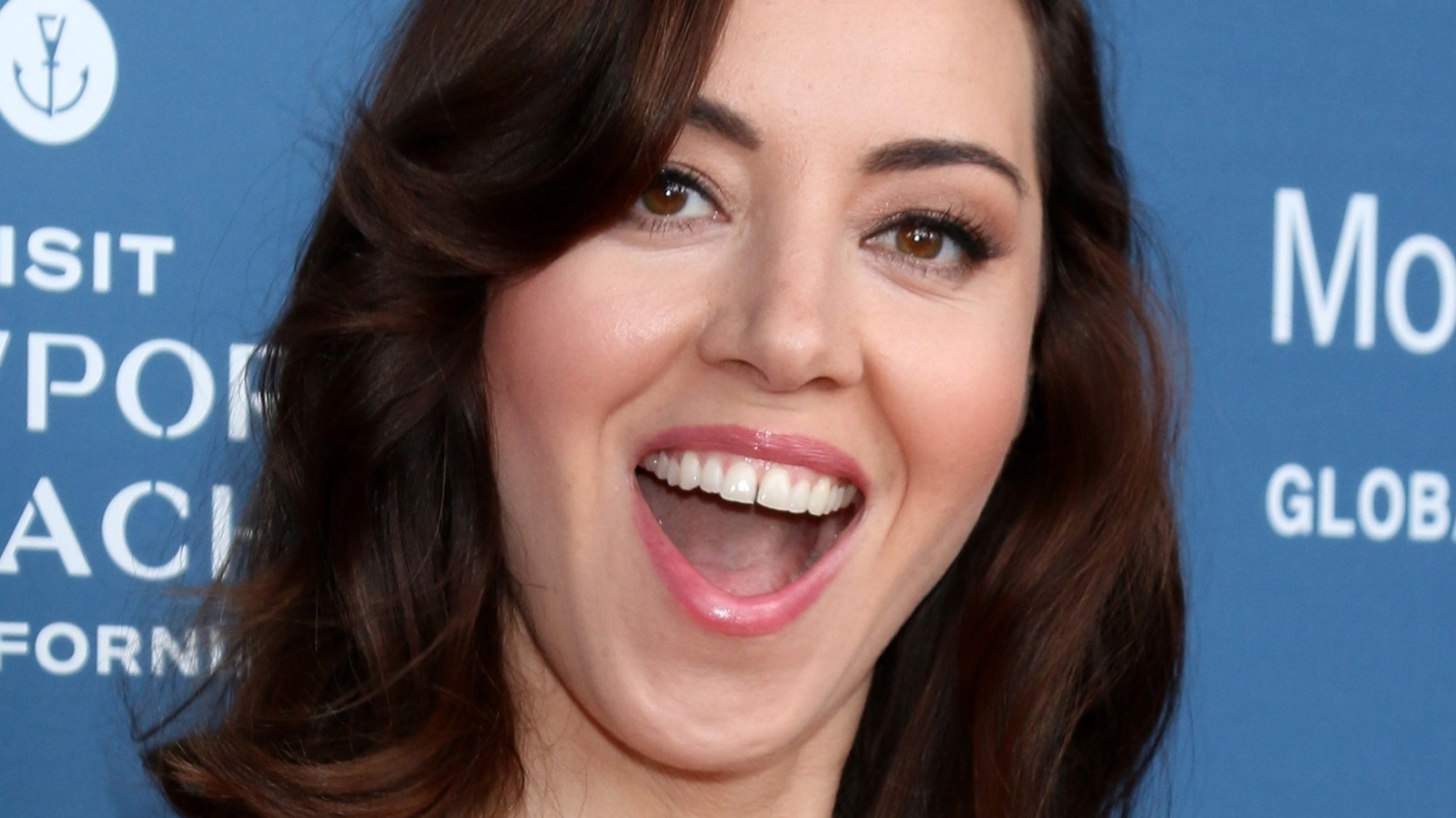 Parks And Rec's Aubrey Plaza Is Just As Awkward In Real Life, According