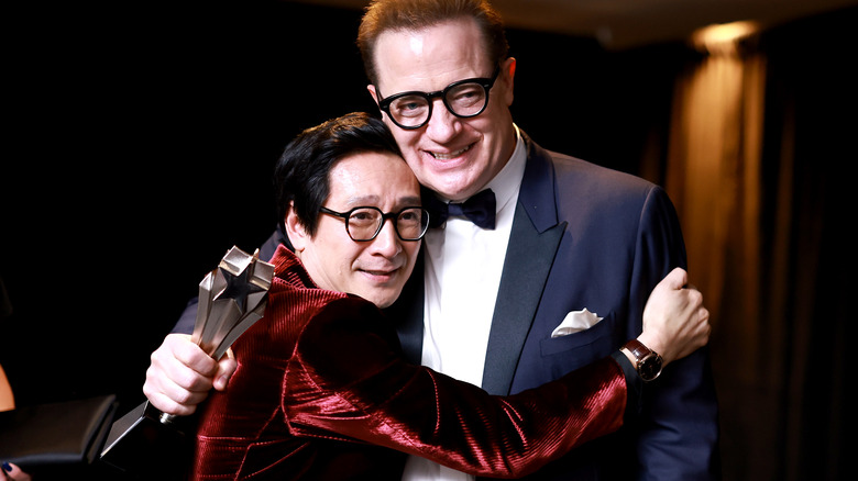 Brendan Fraser, Ke Huy Quan hugging