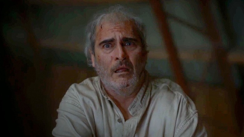 A disheveled Beau is terrified in Beau Is Afraid (2023)