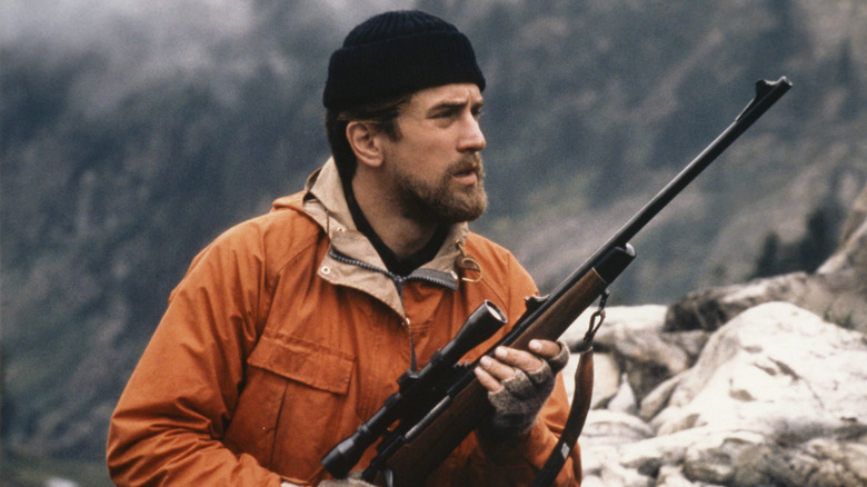 Michael hunts a deer in 'The Deer Hunter' (1978)
